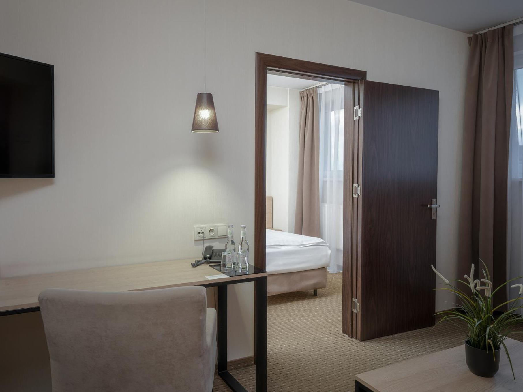 Iness Hotel Łódź Eksteriør billede