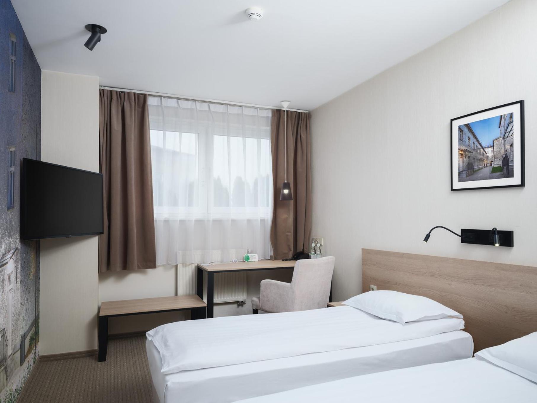 Iness Hotel Łódź Eksteriør billede