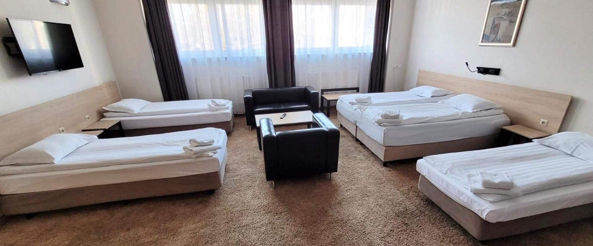 Iness Hotel Łódź Eksteriør billede